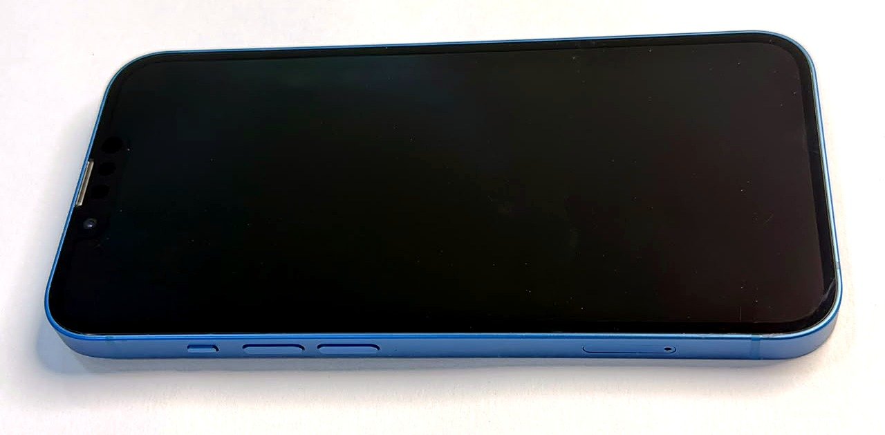 Apple iPhone 13 Blue — refurbished, Grade 