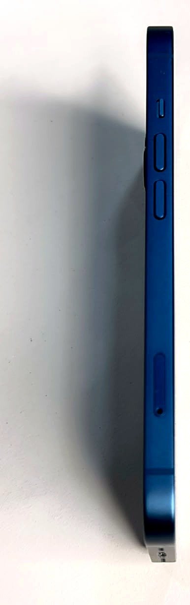 Apple iPhone 13 Blue — refurbished, Grade 
