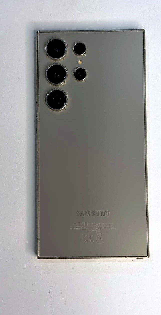 Samsung Galaxy 24 Ultra refurbished phone