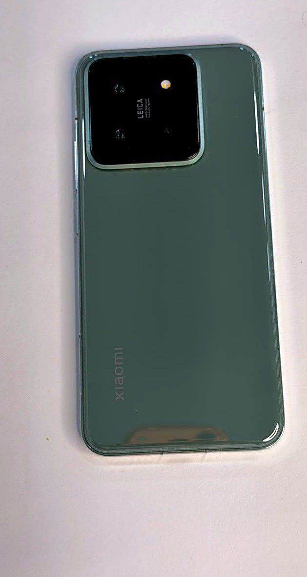 Xiaomi 14 refurbished phone